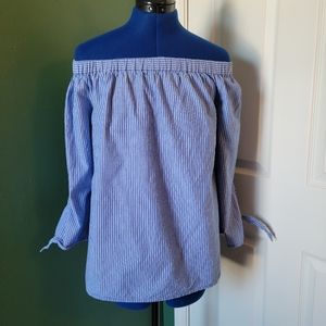 BeachLunchLounge M Off the Shoulder Seersucker Long Sleeve Top